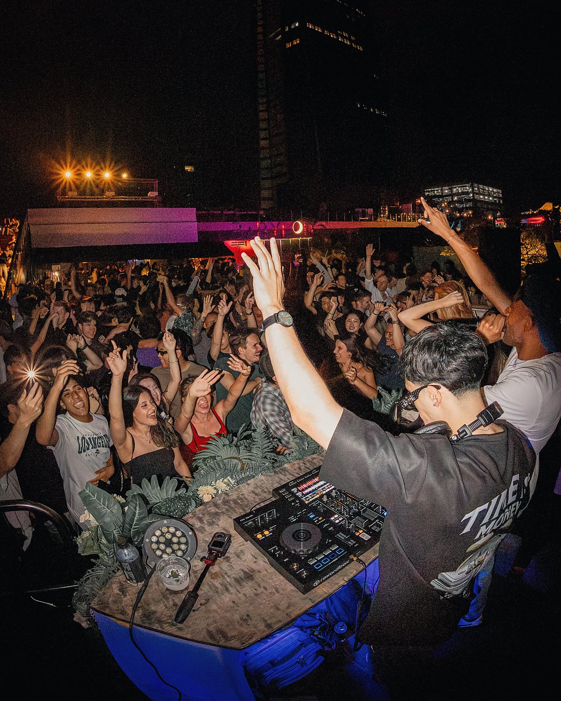 LUNREI at the decks on the Babylon rooftop in Taipei